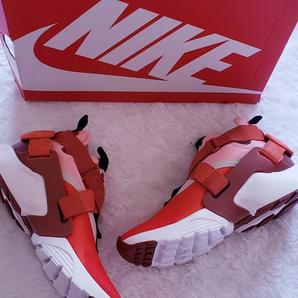 New Youth Nike Huarache City GS. - Picture 3 of 7